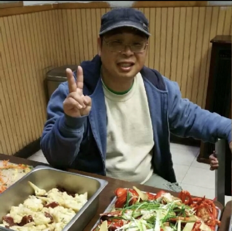 wally的第一张照片--安庆相亲服务中心