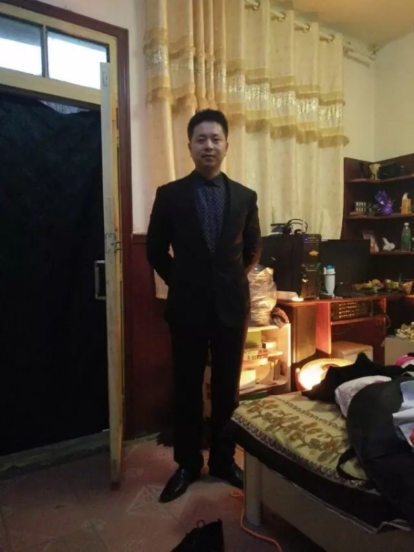 亮亮的第一张照片--安庆相亲服务中心