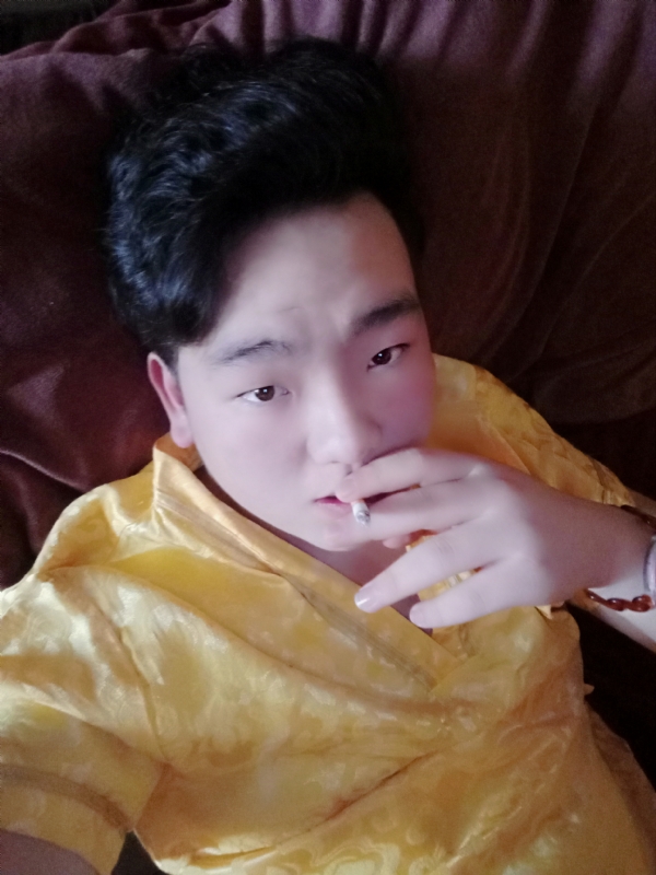 有心无力的第一张照片--安庆相亲服务中心