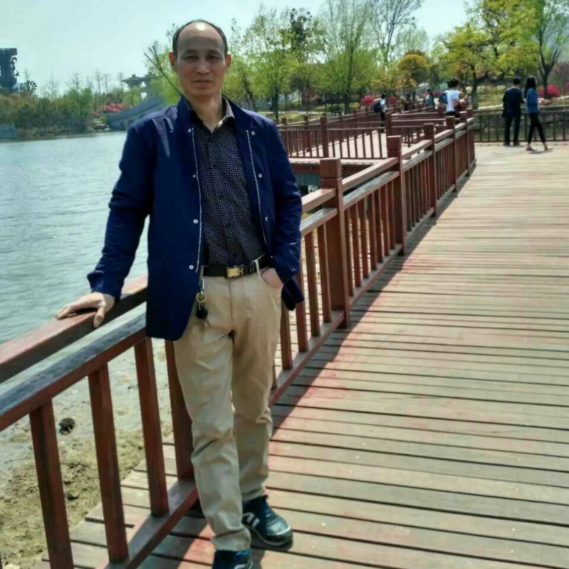 大随帅哥的第一张照片--安庆相亲服务中心