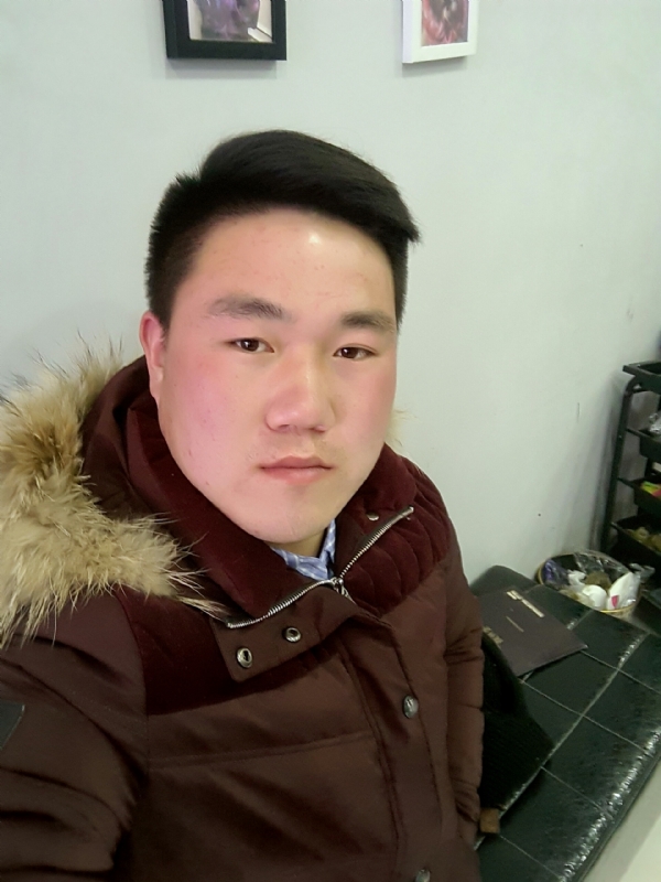 小飞的第一张照片--安庆相亲服务中心