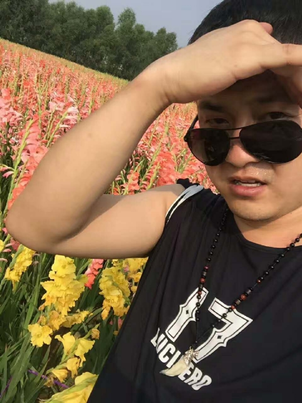 QH-蓝细胞的第一张照片--安庆相亲服务中心