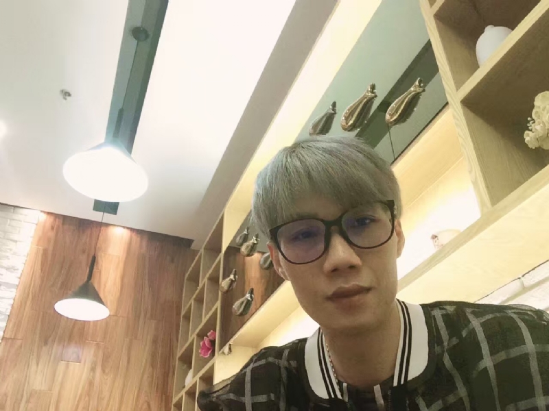黄峰的第二张照片--安庆相亲服务中心