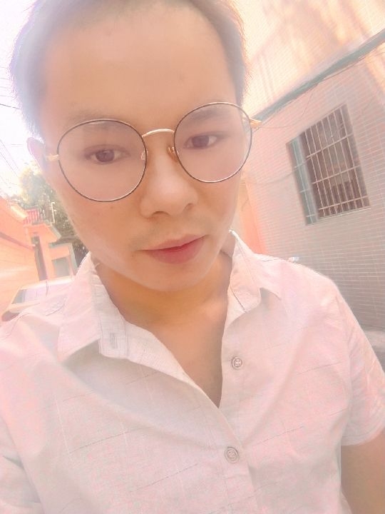 楠呐的第四张照片--安庆相亲服务中心