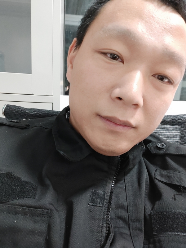真实找人结婚的第二张照片--安庆相亲服务中心