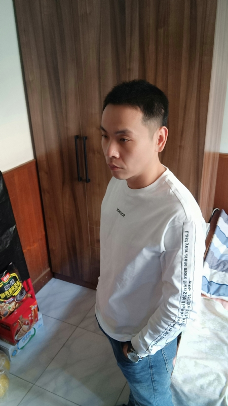 没有蜡笔的小航的第一张照片--安庆相亲服务中心