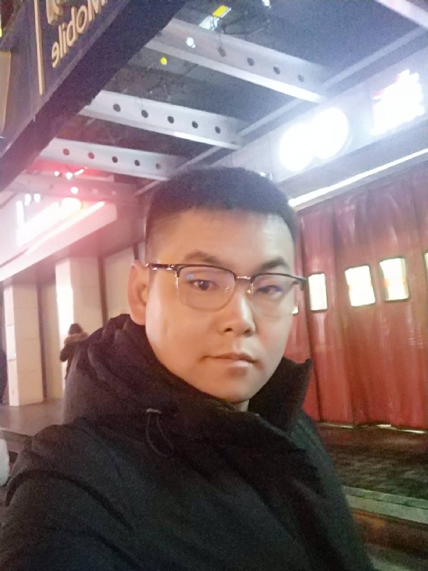 杜跃龙的第二张照片--安庆相亲服务中心