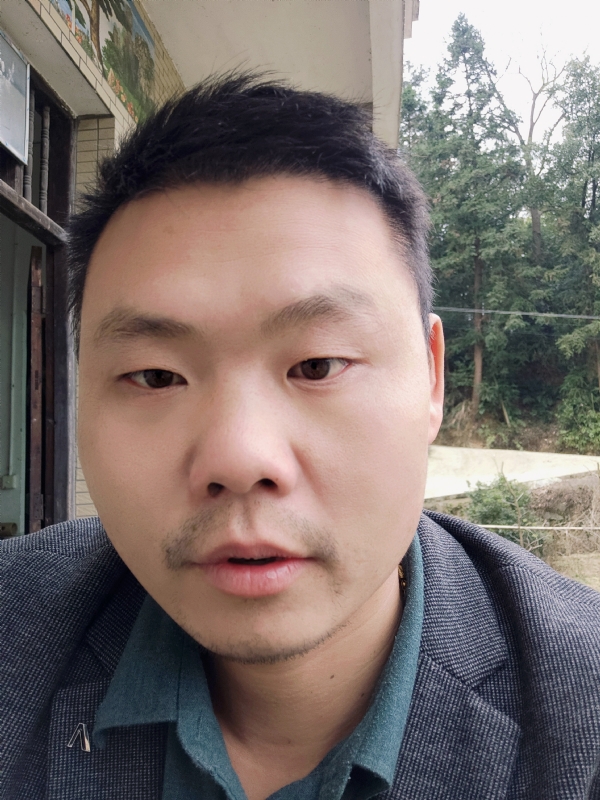 曾小焱的第一张照片--安庆相亲服务中心