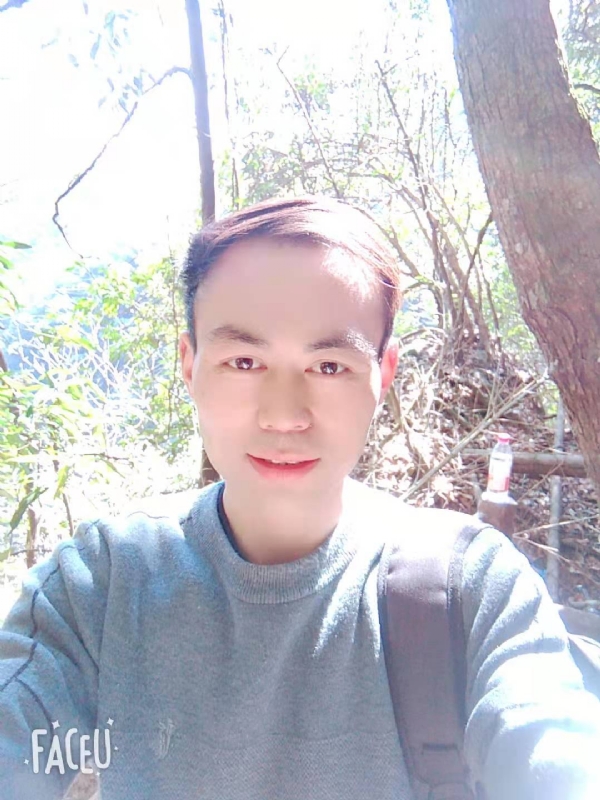 阿龙的第一张照片--安庆相亲服务中心
