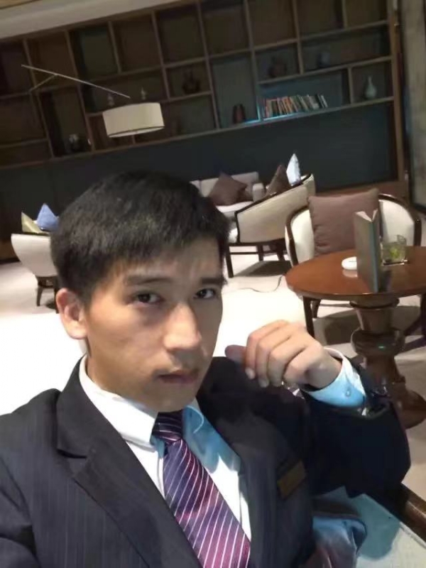 一条孤独的鱼的第二张照片--安庆相亲服务中心