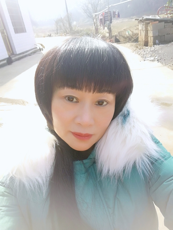 金鱼儿的第一张照片--安庆相亲服务中心