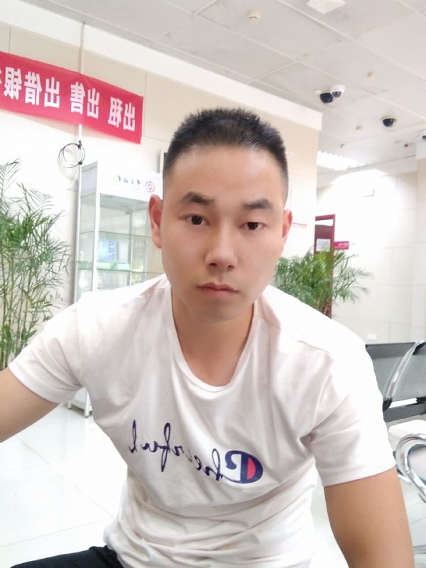 小少的第二张照片--安庆相亲服务中心