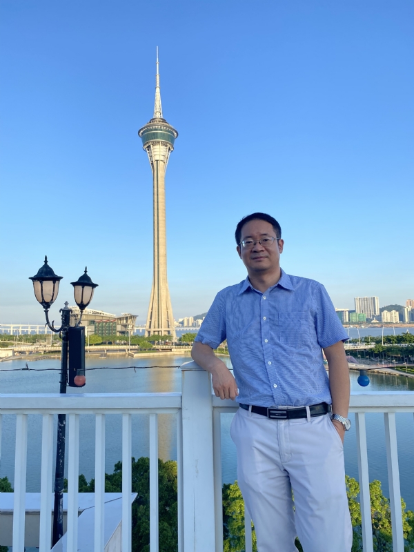 Yangyi的第三张照片--安庆相亲服务中心