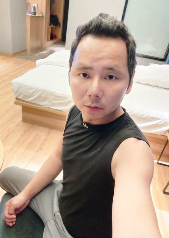 爱远的要命的第一张照片--安庆相亲服务中心