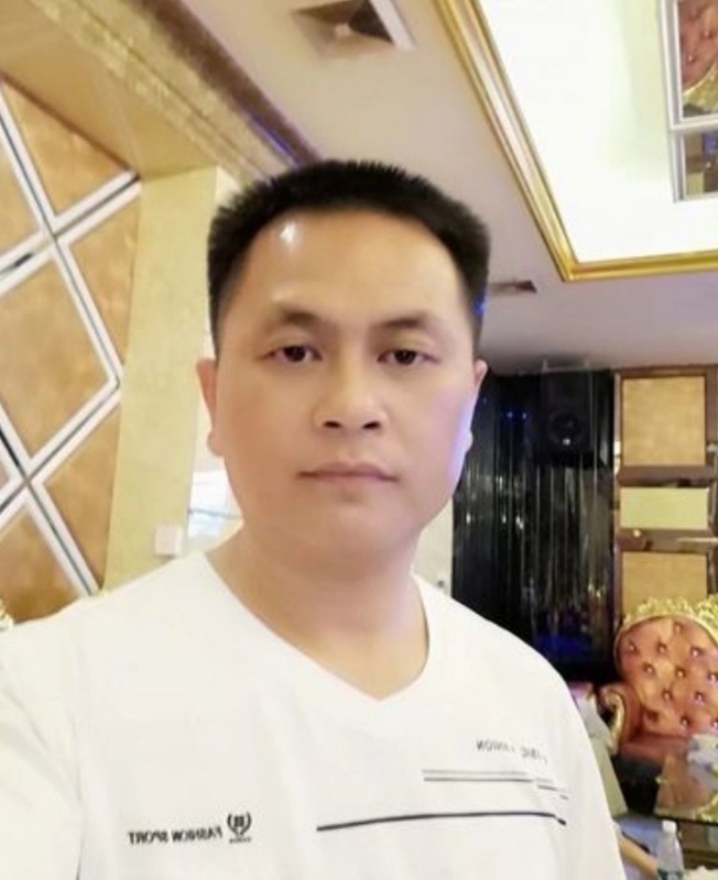 小梁的第一张照片--安庆相亲服务中心