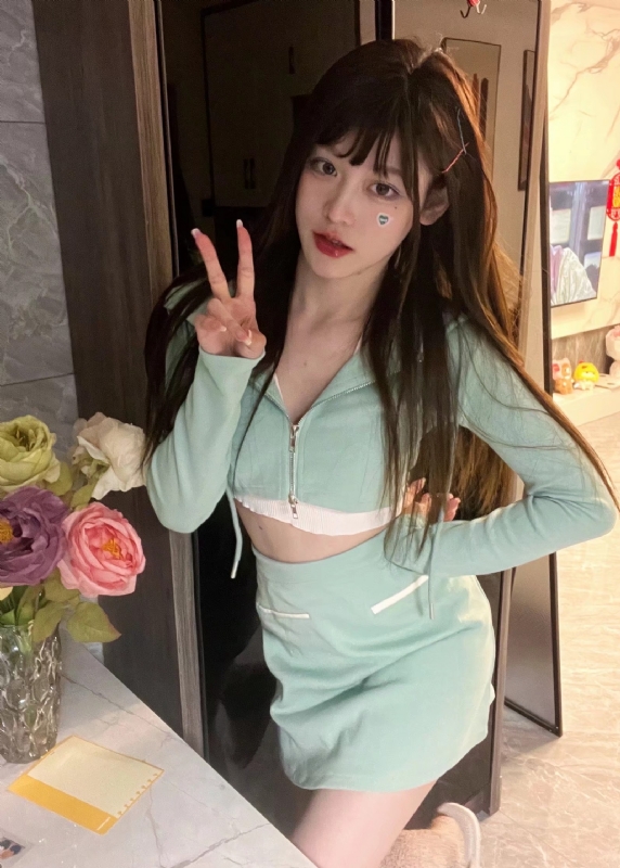 丹Dan的第一张照片--安庆相亲服务中心