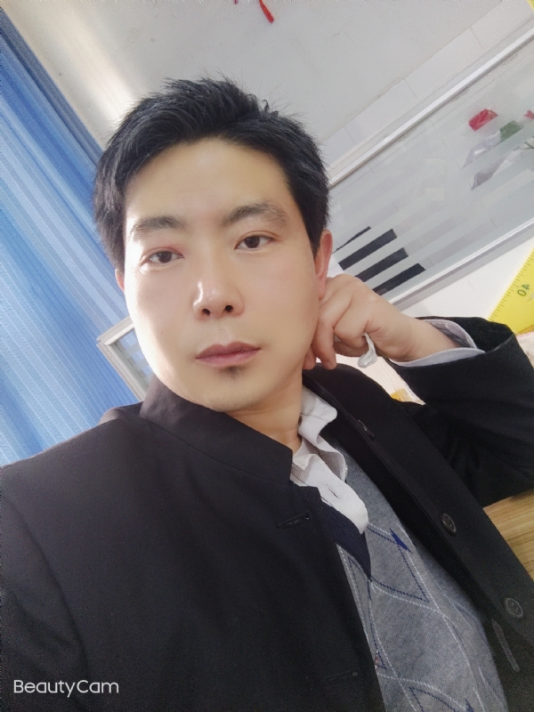 铜豌豆的第一张照片--安庆相亲服务中心