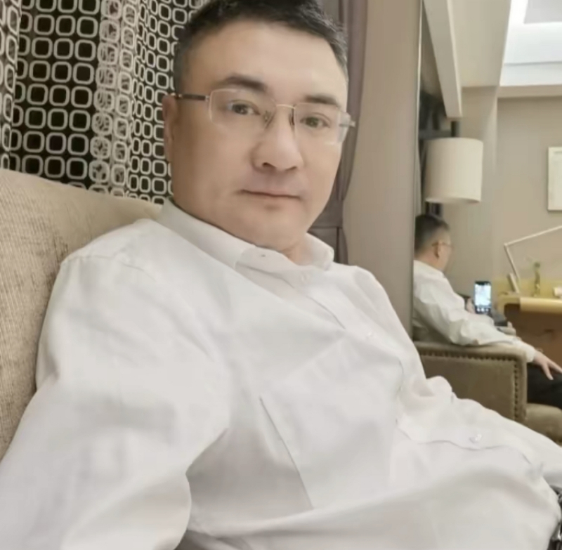 追逐的第二张照片--安庆相亲服务中心