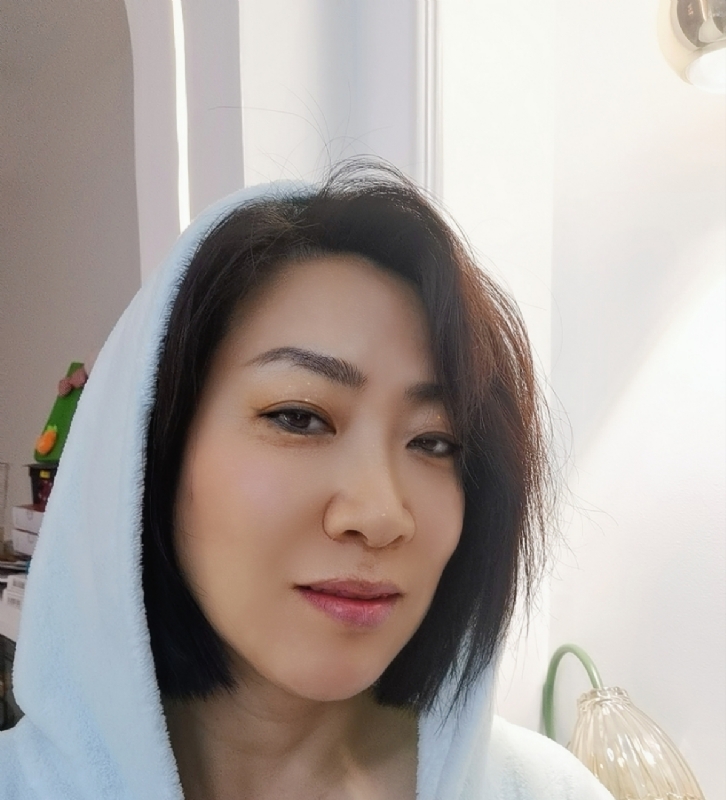 火玫瑰的第一张照片--安庆相亲服务中心
