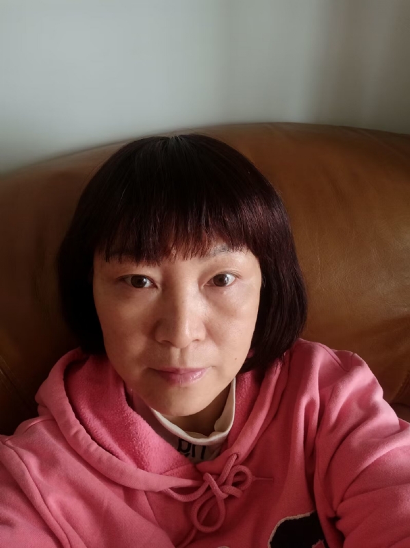 红玫瑰的第一张照片--安庆相亲服务中心