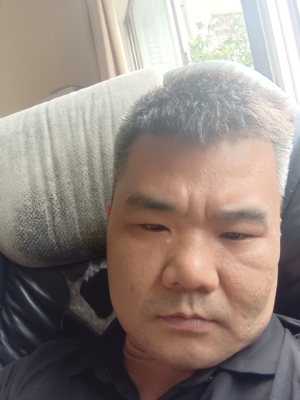 路人的第一张照片--安庆相亲服务中心