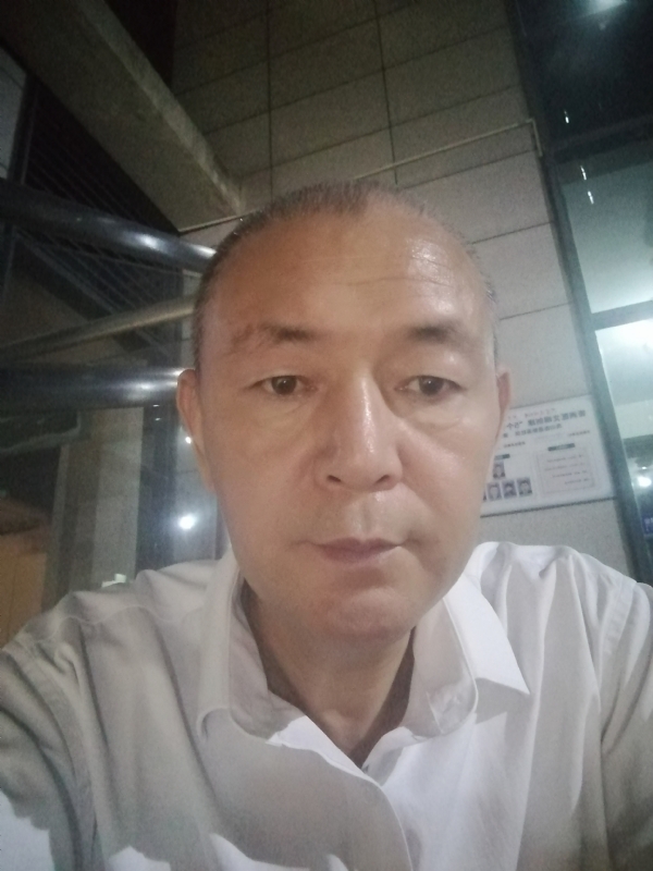 老李的第一张照片--安庆相亲服务中心