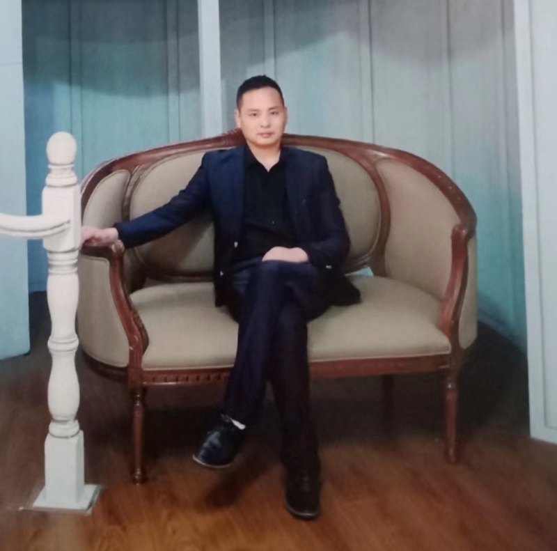 龙行天下的第二张照片--安庆相亲服务中心