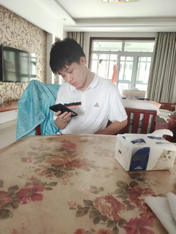 铁在烧的第一张照片--安庆相亲服务中心