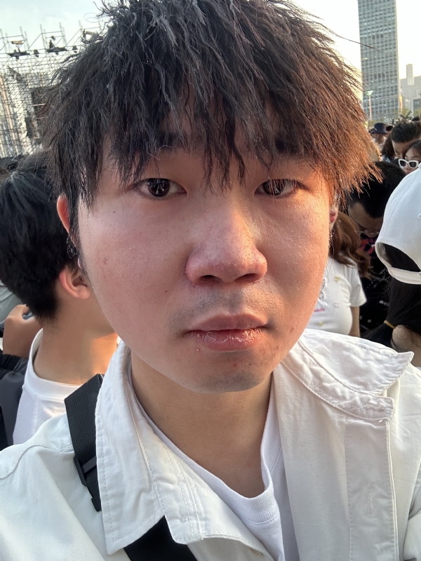 会修电脑的小杨的第一张照片--安庆相亲服务中心