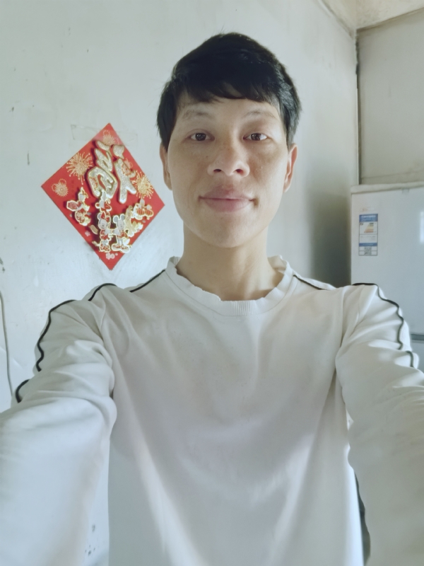 夏风微凉的第一张照片--安庆相亲服务中心